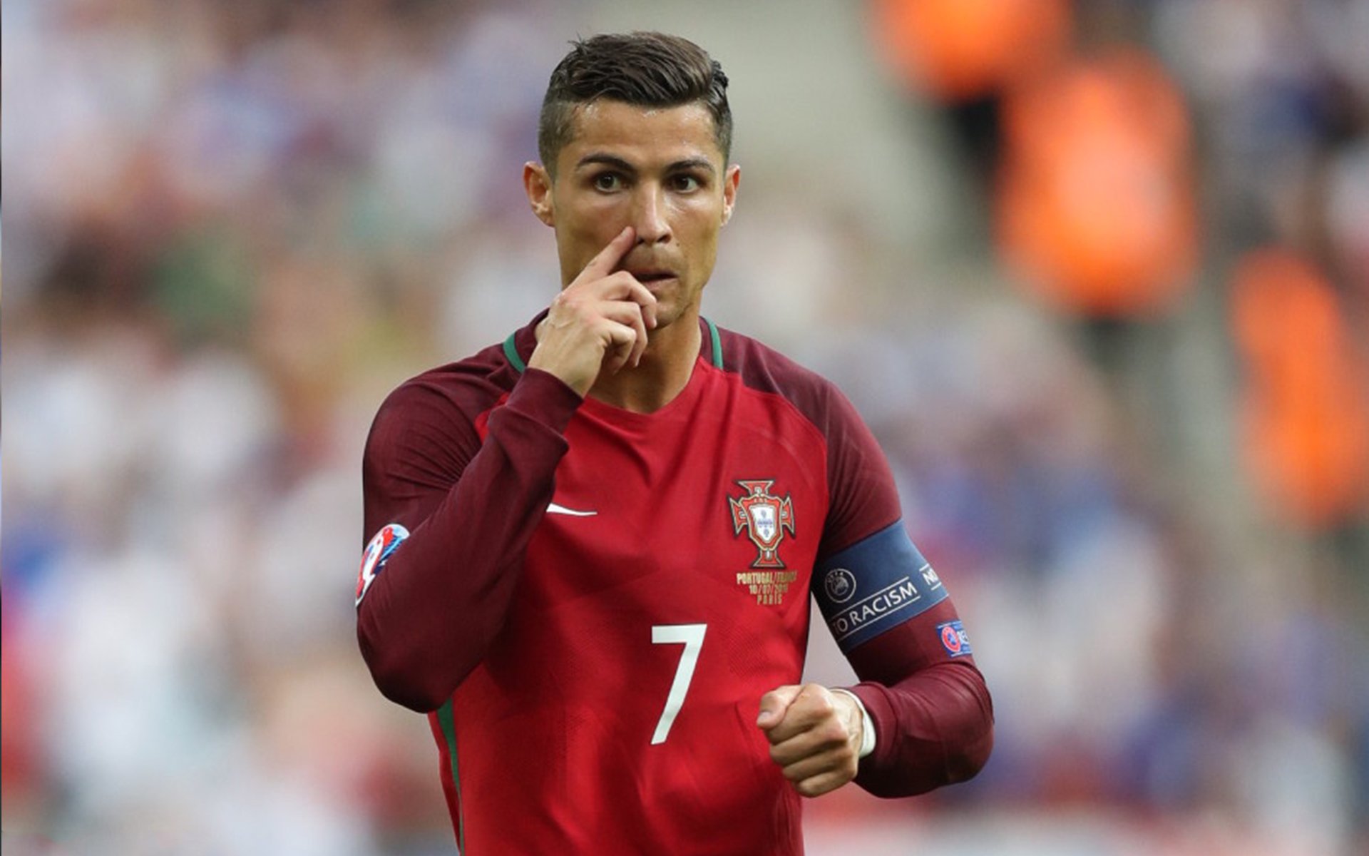 “华金·托比利亚的敏捷防守与精准传球,为美洲狮队带来重要胜利”